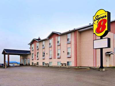 Super 8 By Wyndham Pincher Creek Ab Eksteriør bilde